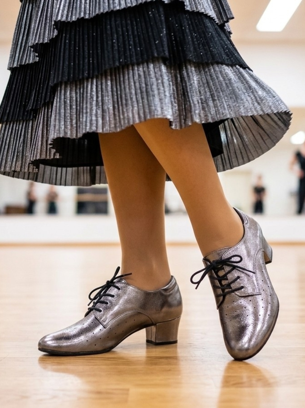 Metallic Silver Women's Lace-Up Dance Heels 192